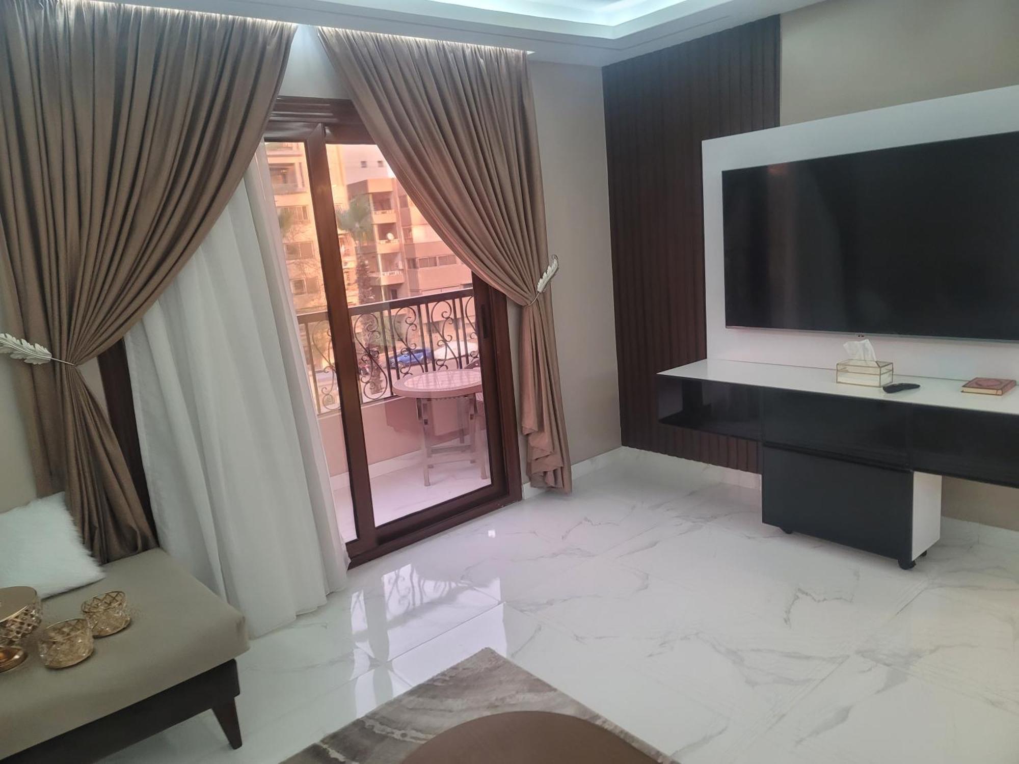 Arizona Luxury * Cairo